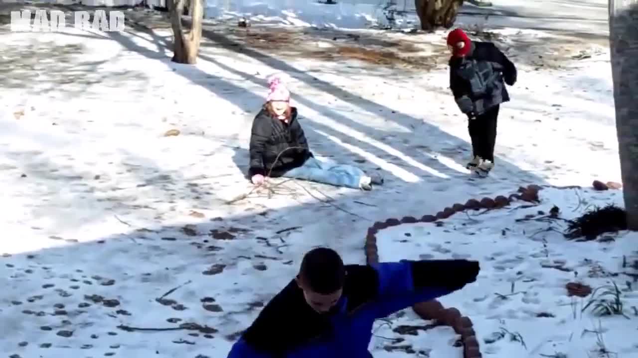 PEOPLE FALLING ON ICE Compilation (HD) 2018 || Funny Compilation XXL