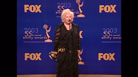 'Everybody Loves Raymond' actress Doris Roberts dies