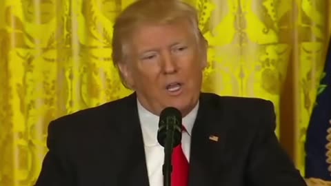 Cocky Reporter Tries to OUTSMART President Trump, See how he responds