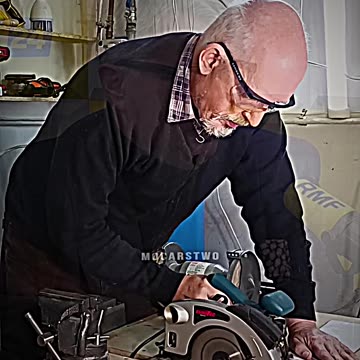 KORWIN MASAKRUJE WIPLERA 🥊