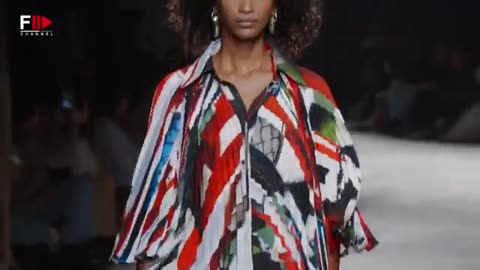 BOTTEGA VENETA Best Looks Spring 2025 Milan - Fashion Channel