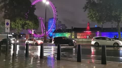 London Eye in a Rainy Night