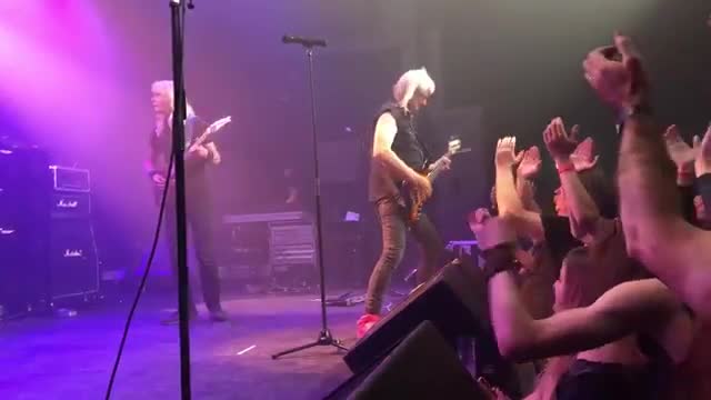 No No No - Picture live in Iduna Drachten