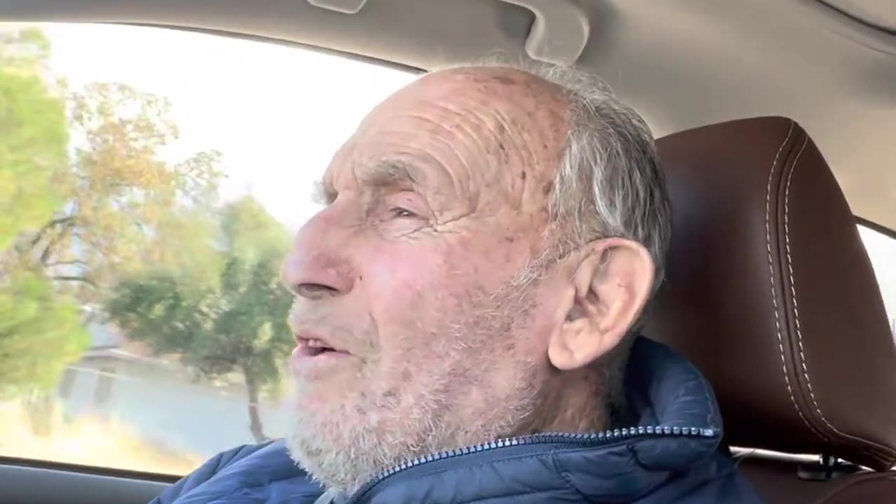 [2022-12-06] Dad was in great spirits after 10 days at Marks with Covid.