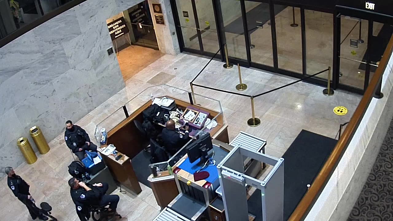 1451HSOB02ConAveDoor_2021-01-06_19h44min10s497ms.mp4