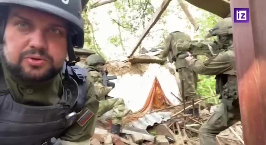 Ukraine War - The fighters secretly move through the forest
