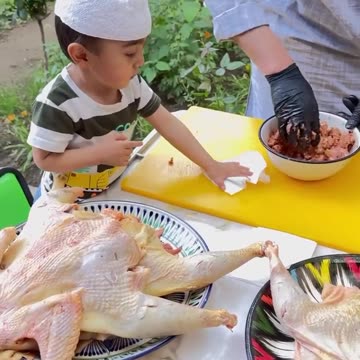 Father and son cooked desi dumpukht thandori chicken