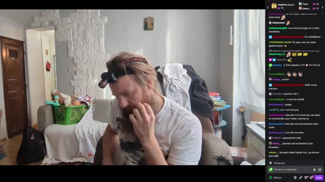 2023-01-14 (1bis.1) - Triskel VS Scammeurs, avec Darkificial - Twitch Decheterie (version avec chat)