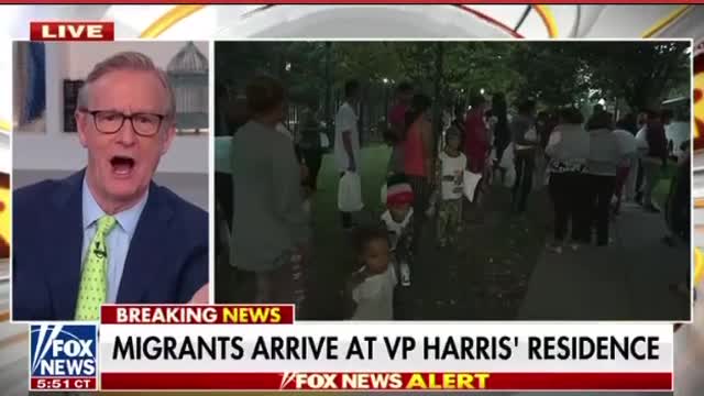 2 Buses of Migrants Arrive Outside of Kamala’s House.