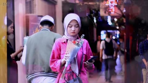 BEAUTIFUL FLOWER LOVE Pranks in Public Video ||