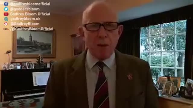Godfrey Bloom : politicians act like that because of the NWO