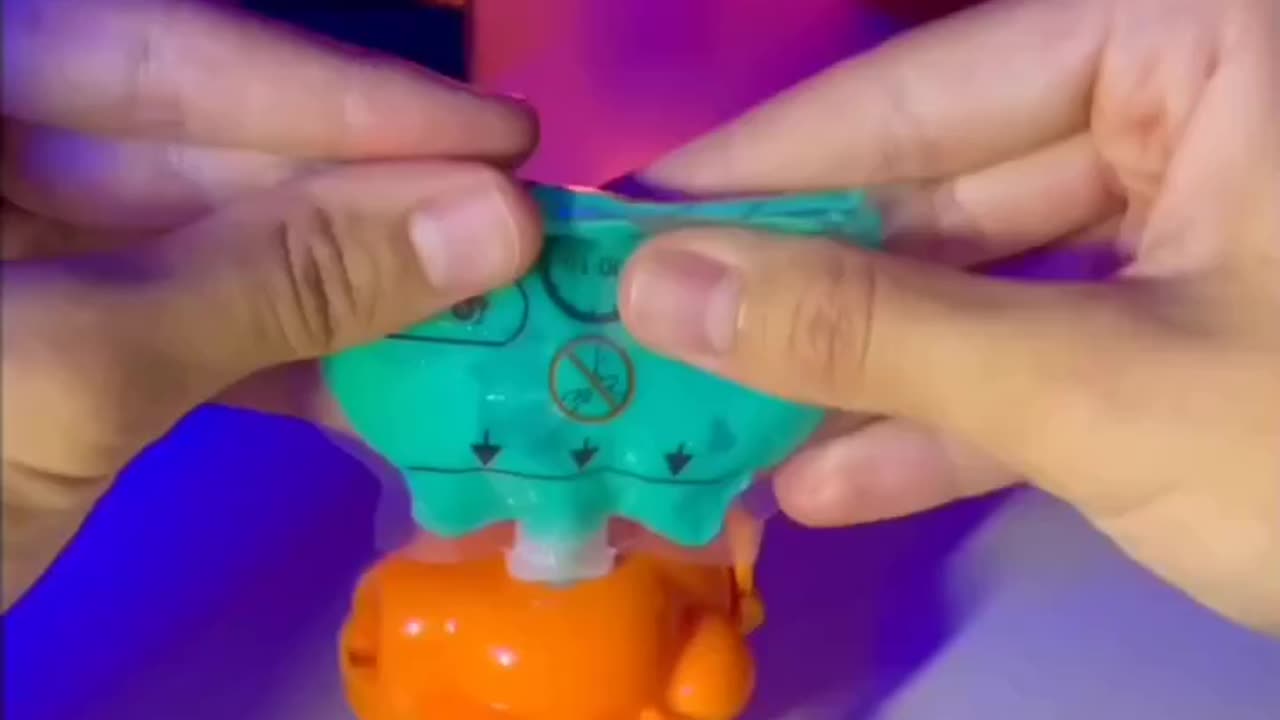 Satisfying video for toys