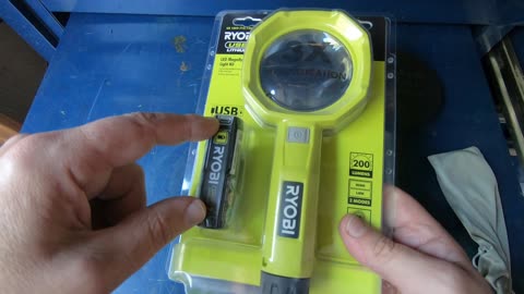 RYOBI FVL55K 3X Magnifying Glass with 200 Lumen Light.