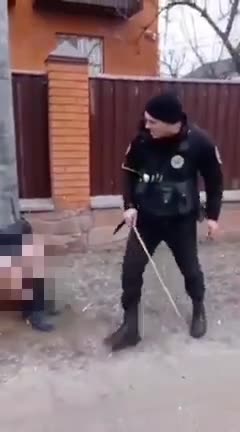 Náckové na UA mlátí spoluobyvatele kteří nechtějí bojovat !