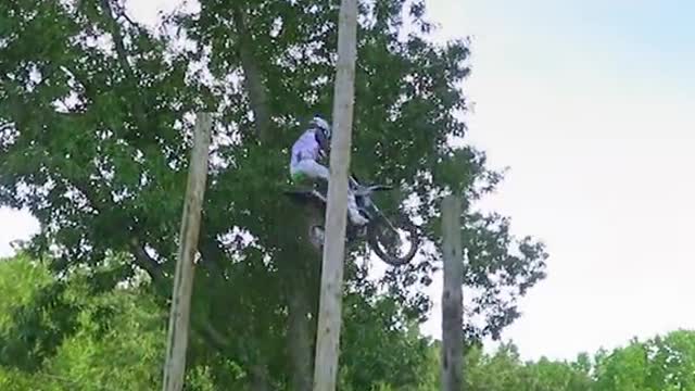 watch the rest of Julien Vanstippens kickass edit New Guy playing on the