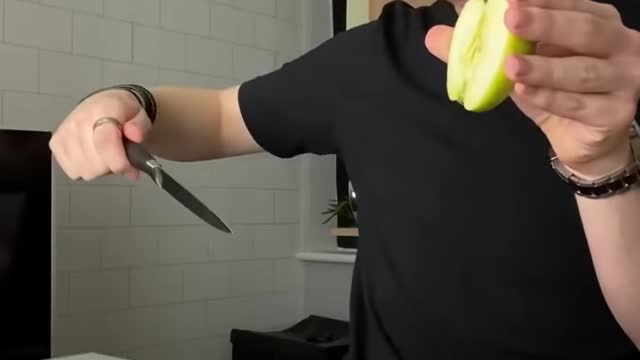 The Crazy Apple Trick!