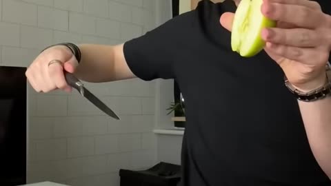 The Crazy Apple Trick!