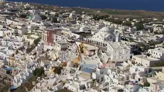 Who Will Take On Santorini _ Red Bull Art of Motion