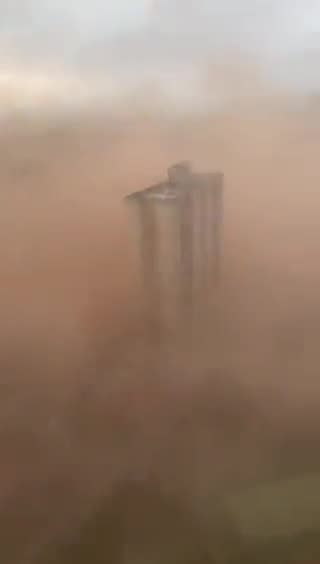 Manaus é surpreendida por tempestade de areia