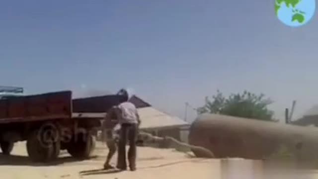 Funny Videos : Let's help each others... 😂😂