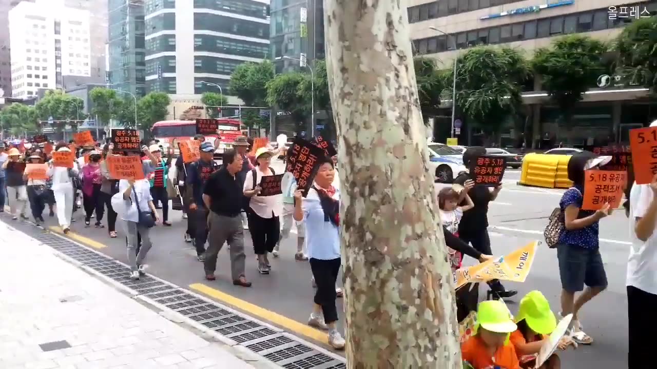 20190707_V3_S02(OZxR3k6LtRw)유모차에 탄 쌍둥이 아이에게 거짓유산을 물려주고 싶지 않아서