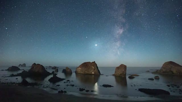 Perseids meteor shower from Oregon Coast