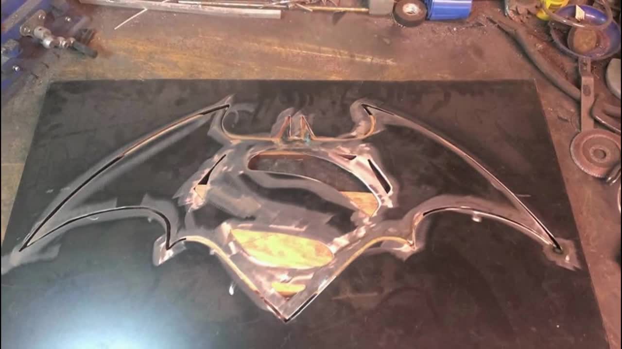 Batman Vs Superman desk build