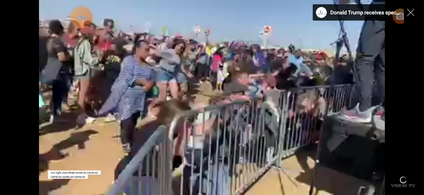 Os EUA se arrependam e orem, derrubem o comunismo e a guerra.