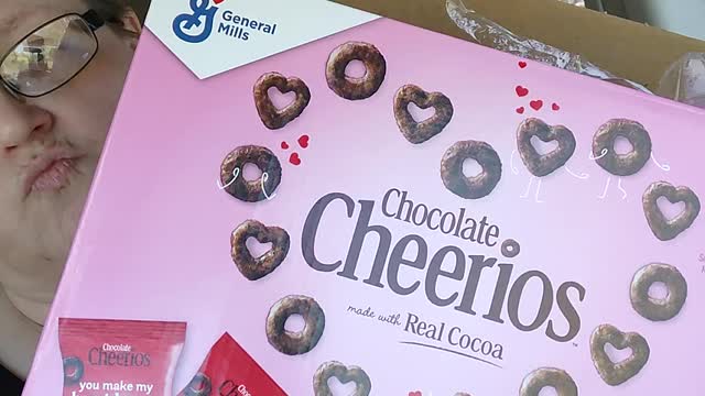 Sam's Review: Valentine's Chocolate Cheerios