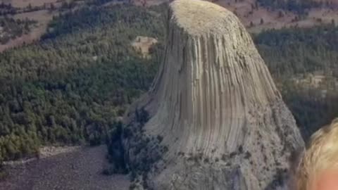 GIANT TREES AND VOLCANOS!!