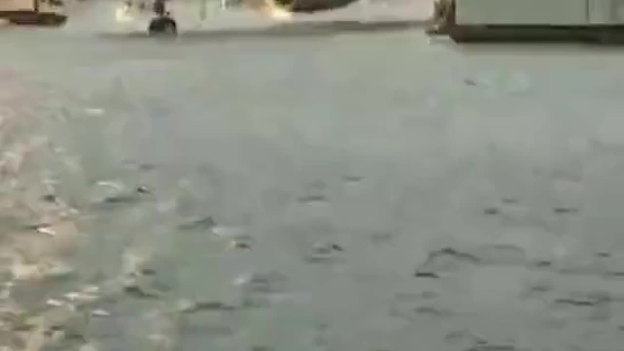 The airport becomes the sea in China