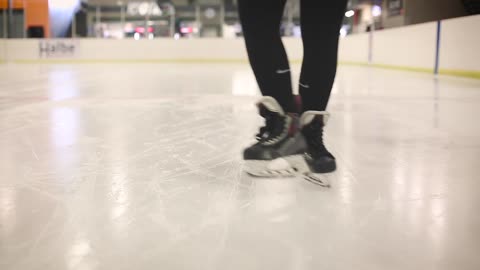 How To Ice Skate In 3 Simple Steps