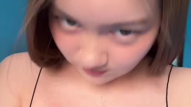 Tongue challenge 😝😂😂