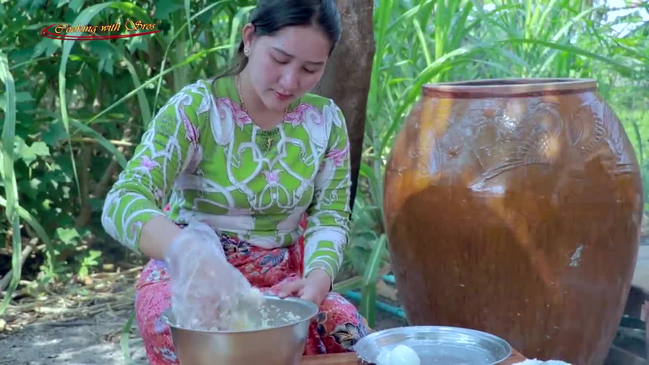 Bring Cassava From Hard Soil For Cassava Cake And Dessert - Cooking With Sros