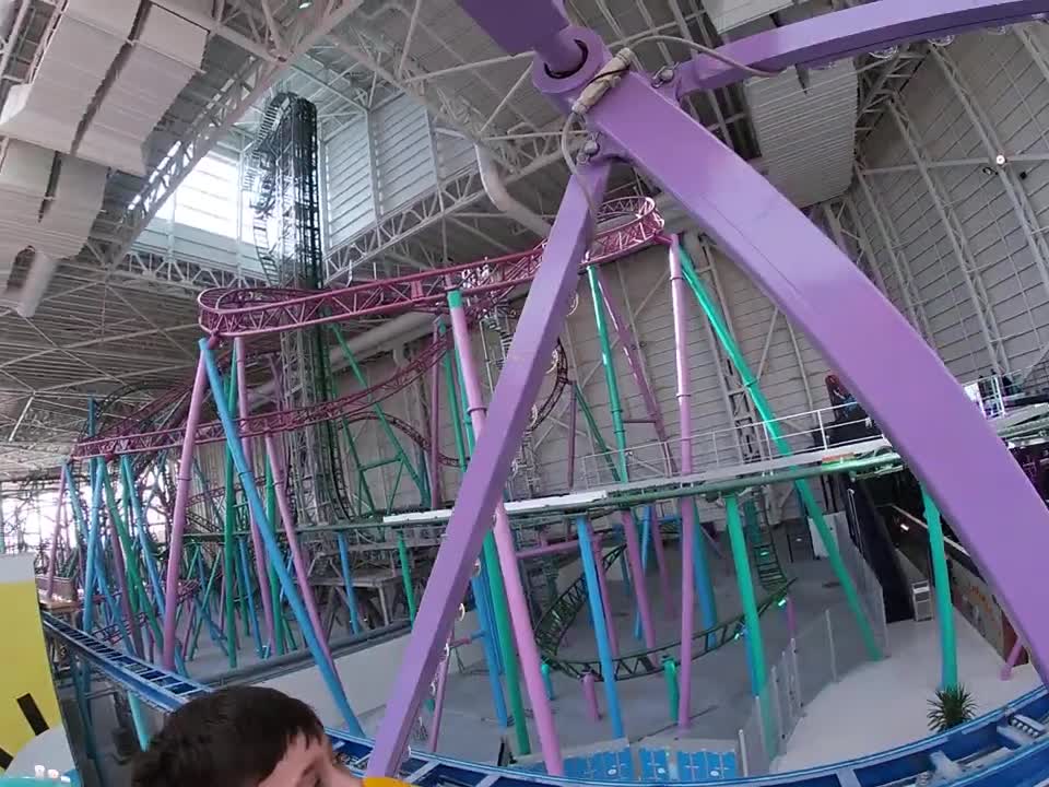 Ferris Wheel at Nickelodeon Universe 4