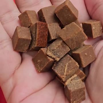 Yummy like chocolate / Brown Fruit I Taiwan street Food