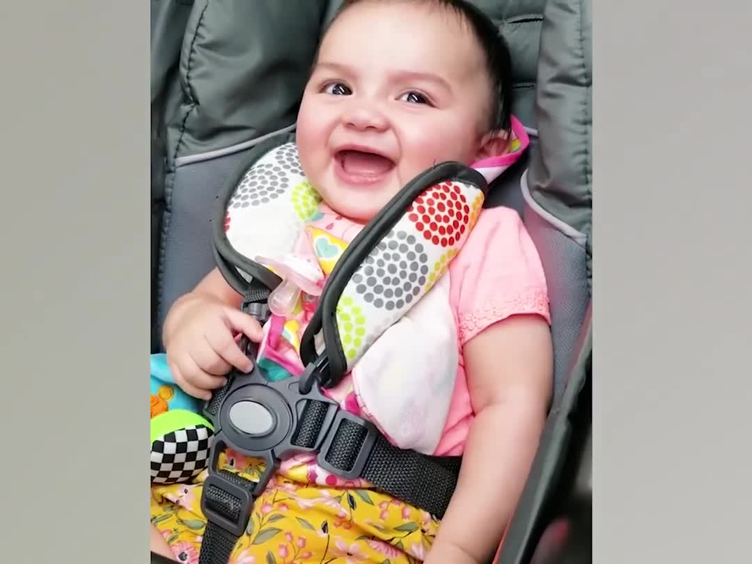 Funny Babies React To Everything - Cute Baby Videos