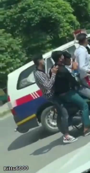 Corona Police Fight 🚨 Whatsapp Status