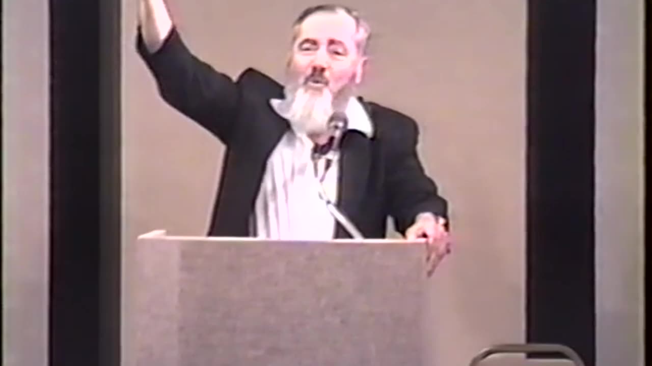 Rabbi Meir Kahane speaks at the Beverly Garland Hotel