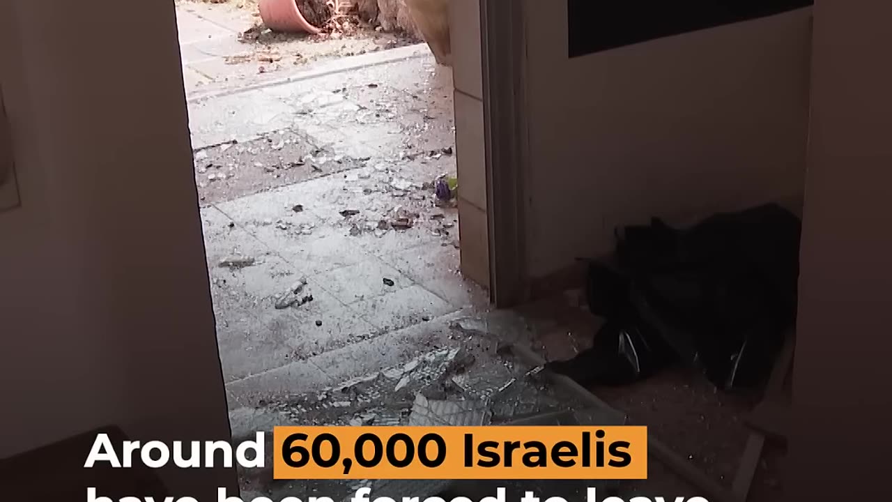 Itamar Ben-Gvir confronted by crowd of angry Israelis