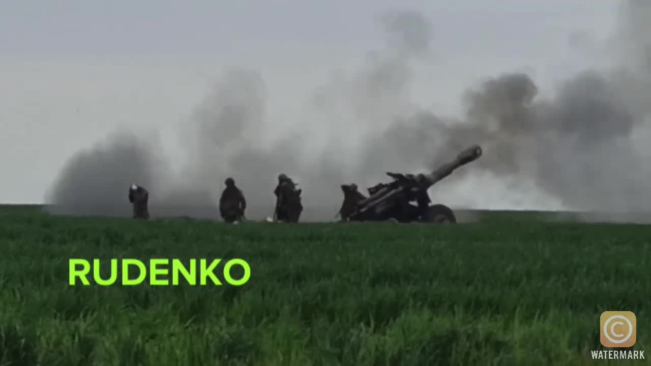 D-20 Artillery Firing (Russian)