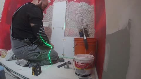 Tiling a Shower Wall Part 2