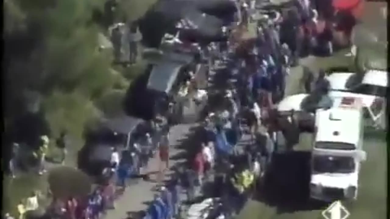 LA SCALATA EPICA DI PANTANI SUL MORTIROLO NEL GIRO DEL '94.mp4