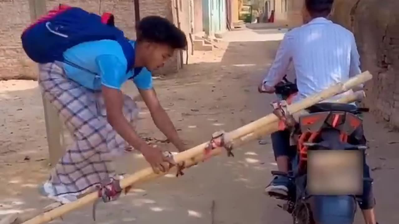 duniya ut patanga😂😂#funny #shorts #realfools #surajroxfunnyvideo #vikram #jugad