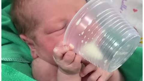 The most independent 2 days old baby