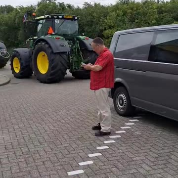 Dutch farmers convoy not allowed to enter the Hague