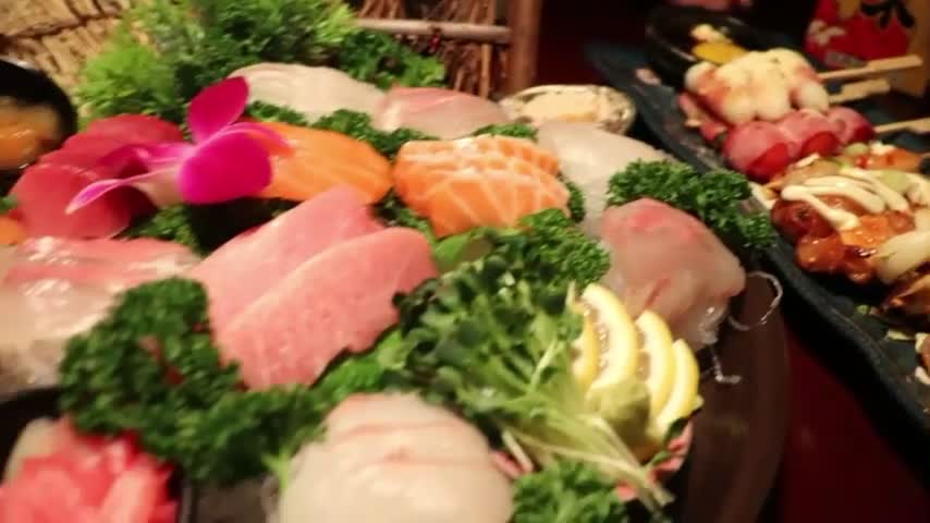 It's Japanese sake and various side dishes. That was a very delicious meal.