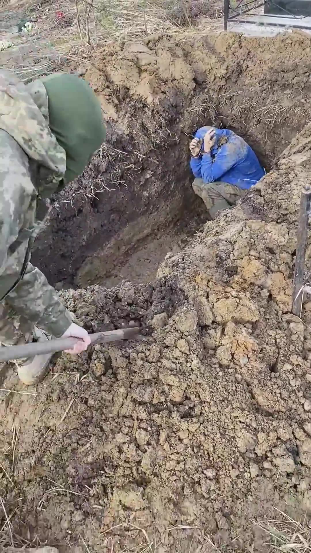 Recruiters in Ukraine threatening a man that they would bury him alive