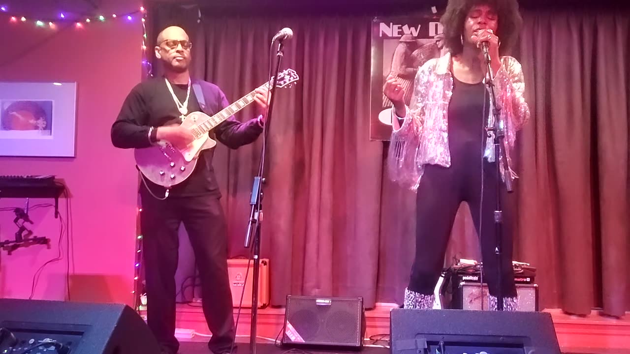 "New Mexico" Live Performance at The New Deal Cafe