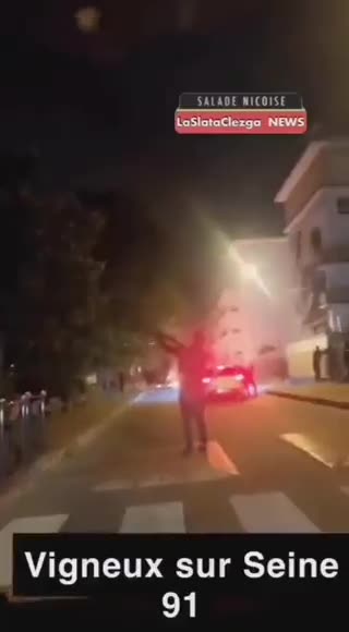 #Paris #France shooting the cameras